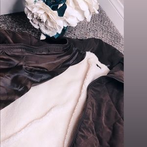 Brown puffer jacket 🤠